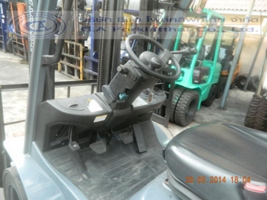 ขายรถ โฟล์คลิฟท์ TOYOTA รุ่น 8-FG20