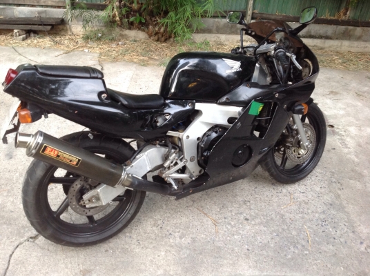 ขายคับcbr250rrปี92ทะเบียนแท้เอกสารพร้อมโอน