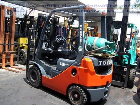 ขายรถ โฟล์คลิฟท์ TOYOTA รุ่น 8-FG18