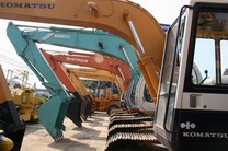 จำหน่ายเครื่องจักรหนักในงานก่อสร้างทุกประเภท อาทิ รถขุด รถตัก รถบด รถปูยาง รถดันดิน รถเครน รถบดล้อยาง แพ้นยาง