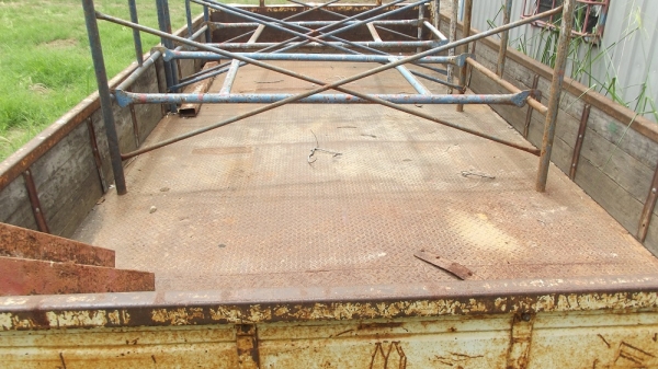 ขายกระบะคาร์โก้ 6 ล้อกลาง