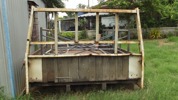 ขายกระบะคาร์โก้ 6 ล้อกลาง