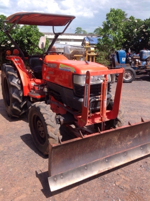 แทรกเตอร์คูโบต้า 4508 สภาพดีพร้อมใช้งาน มีผานดันหน้าและโรตารี่ แทรกเตอร์คูโบต้า 4508 สภาพดีพร้อมใช้งาน มีผานดันหน้าและโรตารี่