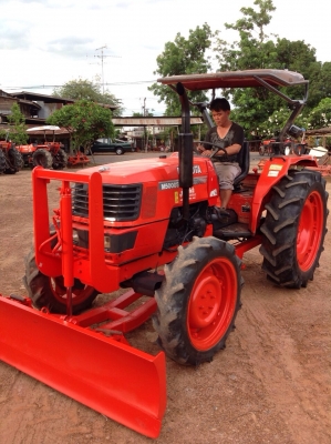 แทรกเตอร์คูโบต้า m5000สภาพดีใช้งานได้เลยมีผานดันหน้าและผานหลัง แทรกเตอร์คูโบต้า m5000สภาพดีใช้งานได้เลยมีผานดันหน้าและผานหลัง