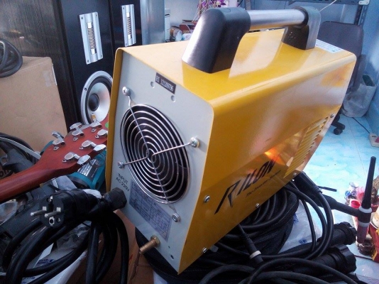 ขายตู้เชื่อม 2 ระบบ สภาพสวยๆครับ ขายตู้เชื่อม 2 ระบบ สภาพสวยๆครับ