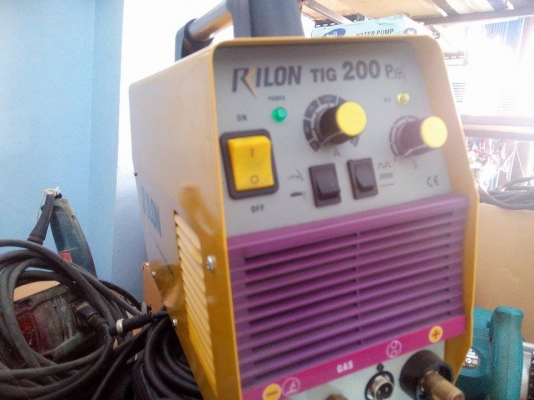 ขายตู้เชื่อม 2 ระบบ สภาพสวยๆครับ ขายตู้เชื่อม 2 ระบบ สภาพสวยๆครับ