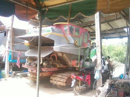 ขายรถเกี่ยวข้าวอุ้ม2.5ตัน เครื่อง195แรง ตัวเดิน10 สภาพพร้อมใช้งาน สนใจโทร 090-8588220คุณนะ หรือ www.truck.in.th/498