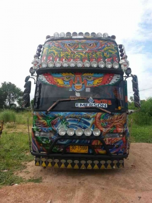 รถบัส 6 ล้อพร้อมงานประจำ รถบัส 6 ล้อพร้อมงานประจำ