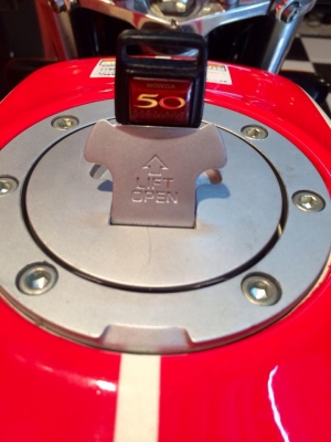 T&amp;T BIKE RAMA2ขายHONDA CB400ปี98 VS.S ฉลองครบรอบ50ปีแท้ ตรงรุ่นทุกอย่างสีเดิมด่วนๆราคาเพียง 72500 ฿