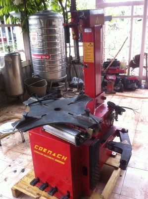 เครื่องถอดยาง KORMACH ของประเทศอิตาลี