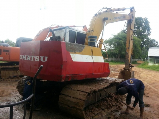 โคมัสสุ PC120-5 ตัวเดินใหญ่ คอนโทรนสั้น เครื่องเดิม ปั้มเดิม แอร์เย็น เอกสารซื้อขาย