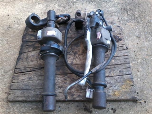 ขายอะไหล่คาจิว่าสเตลล่า 115 สินค้ารวมส่งแล้ว สนใจติดต่อ (กบรถเก่าแพร่)