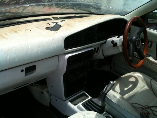 มาสด้าเก๋งปี 96 รุ่น 626  4ประตู ขับได้พร้อมโอน ขาย 20,000 บาท