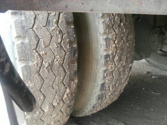 รถอีซูซุ 6 ล้อ ตู้แห้ง FTR32 / 195 แรงม้า. ปี 39 สนใจติดต่อ 081 - 6079515 รถอีซูซุ 6 ล้อ ตู้แห้ง FTR32 / 195 แรงม้า. ปี 39 สนใจติดต่อ 081 - 6079515