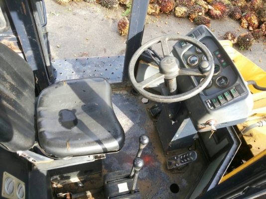 ขายรถตัก 616B. สนใจติดต่อ 081 - 6079515 ขายรถตัก 616B. สนใจติดต่อ 081 - 6079515