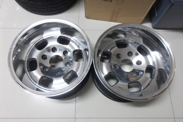 Enkei 15x8.5 ET-20 มี2วง 4500บาท