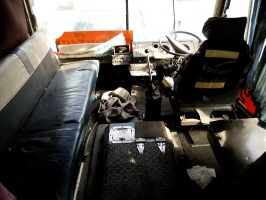 ขาย ## 75,000##รถบัสหกล้อ Toyota BU เครื่อง 13 B ตามสภาพ ถูกๆ