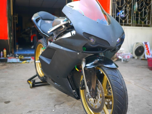 ขายแฟร์ลิ่งDucati 1198ใส่nc30 ราคา40000สนใจติดต่อ0803355484