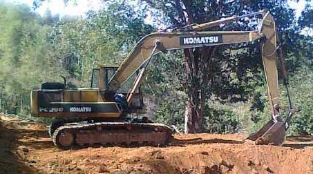 Komatsu PC200-3 เดิม ตามสภาพพร้อมใช้