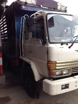ขาย Hino F17 HO7C  600,000 บาท พึ่งทำช่วงล่างใหม่