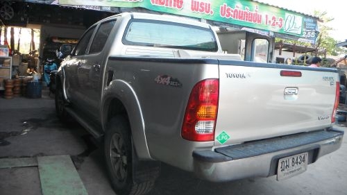 TOYOTA VIGO 4 ประตู TOYOTA VIGO 4 ประตู