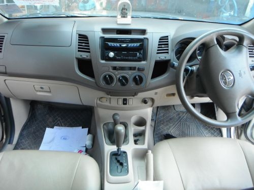 TOYOTA VIGO 4 ประตู TOYOTA VIGO 4 ประตู