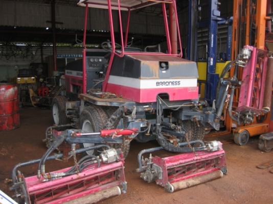 รถตัดหญ้าสนาม ตัดสนามกอล์ฟ BARONESS LM534W เก่านอกสภาพดี ของมือสองจากญี่ปุ่น รถตัดหญ้าสนาม ตัดสนามกอล์ฟ BARONESS LM534W เก่านอกสภาพดี ของมือสองจากญี่ปุ่น