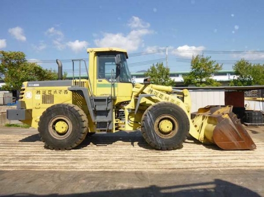 รถตักล้อยาง WA400-3E รถนอก ไม่เคยใช้งานในไทย  โทร.081-373-0559