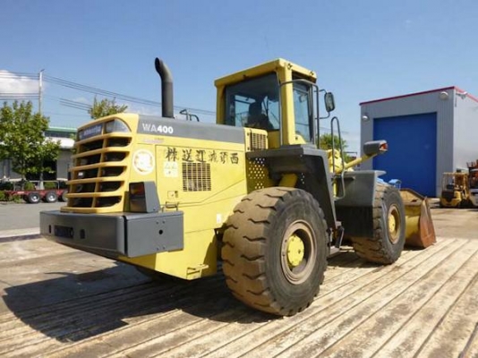 รถตักล้อยาง WA400-3E รถนอก ไม่เคยใช้งานในไทย  โทร.081-373-0559