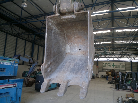 รถขุดเล็ก KOMATSU PC40-7 SN:23392 ปี1993 รถนอกนำเข้าจากญี่ปุ่น สภาพดีมีลายหัวเจาะ  ติดต่อ มานะ 085-9049669