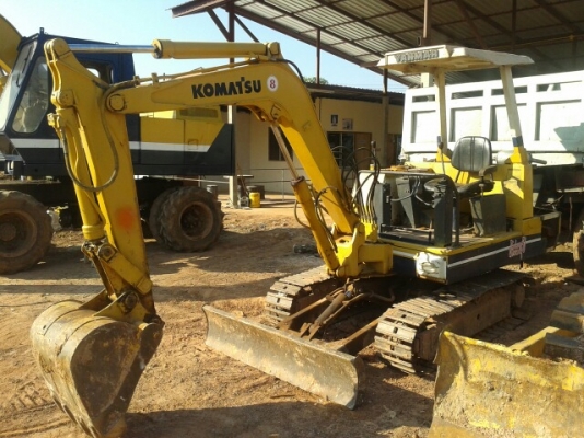 แทรคเตอร์ KOMATSU D20-5