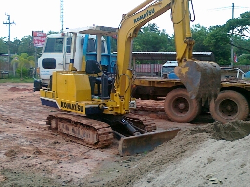 แทรคเตอร์ KOMATSU D20-5