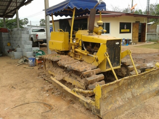 แทรคเตอร์ KOMATSU D20-5