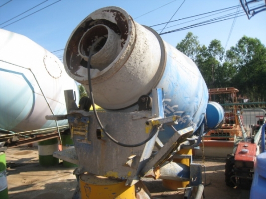 โม่ปูนสองคิว ใช้ไฮดอลิค สภาพดี ของมือสองจากนอก 2คิว สีฟ้าสวยมั๊กๆ