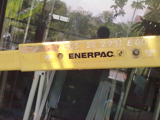ฮ้อยยกเครื่อง ยี่ห้อ ENERPAC