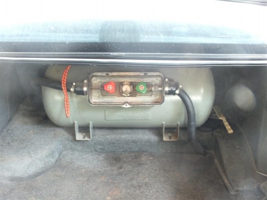 ขายรถเก๋งวอลโว่ ภายในสวย นั่งสบาย ลดราคาแล้วครับ