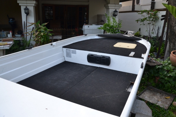 ขายเรือ Alu Quintex 370 สีโรงงานพร้อมเทรลเลอร์