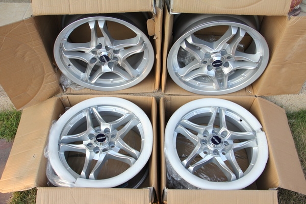 ขายล้อ ขอบ16" 4/100 และ4/114 ของใหม่ ราคาโดนใจ