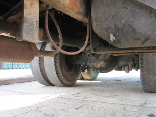 ขายนิสัน 10 ล้อ 2 เพลา