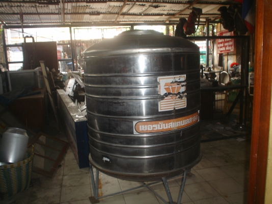 ถังน้ำแสตนเลสหนาเยอรมันแท้สภาพ100\%ขายถูก5500บาท