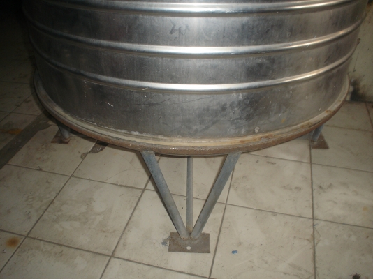 ถังน้ำแสตนเลสหนาเยอรมันแท้สภาพ100\%ขายถูก5500บาท