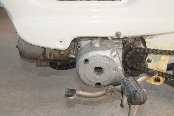 ขาย ชาลี เครื่อง110  9000 บาท