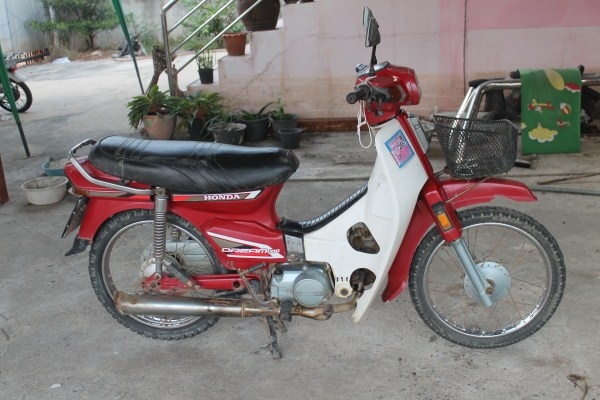 ขาย ดรีม คุรุ สีแดง ทะเบียนโอ ภาษีเต็ม