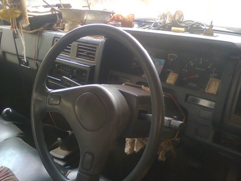 ขายนิสสันหัวเดียว ฝาแดง ปี37เครื่องแดงละเอียด bd25 รถบ้านสภาพดี พร้อมหลังคาใช้ทำมาหากินได้เลย ขายนิสสันหัวเดียว ฝาแดง ปี37เครื่องแดงละเอียด bd25 รถบ้านสภาพดี พร้อมหลังคาใช้ทำมาหากินได้เลย