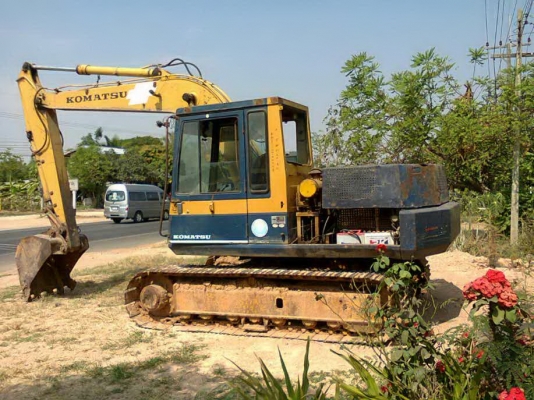 ขายรถแบคโฮ KOMATSU PC120-3 เครื่องดีปั้มดี  เอวแน่นช่วงล่างสวยพร้อมใช้