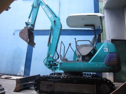 ขาย รถขุดเล็ก KOMATSU รุ่น PC30-7- แทร็กเหล็ก มือสองญี่ปุ่น
