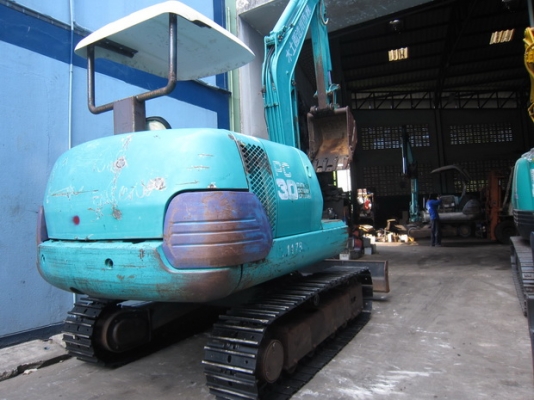 ขาย รถขุดเล็ก KOMATSU รุ่น PC30-7- แทร็กเหล็ก มือสองญี่ปุ่น