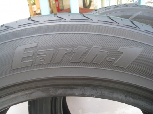 ขายยาง YOKOHAMA EARTH-1 215/55R17 ปี 10 (1คู่) (081-3747940)