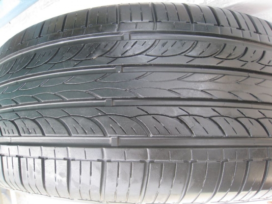 ขายเศษยาง hankook enfren 215/60r16 ปี10(1เส้น)(081-3747940)
