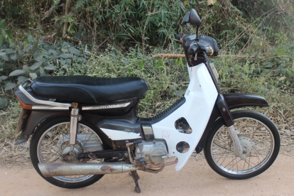 ดรีมคุรุสภาทะเบียนโอนภาษีขาด2ปีราคาถูกๆ9800บาท